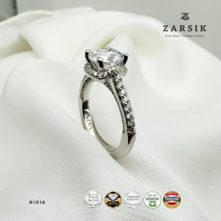 925 Sterling Silver Cubic Zirconia Solitaire Ring